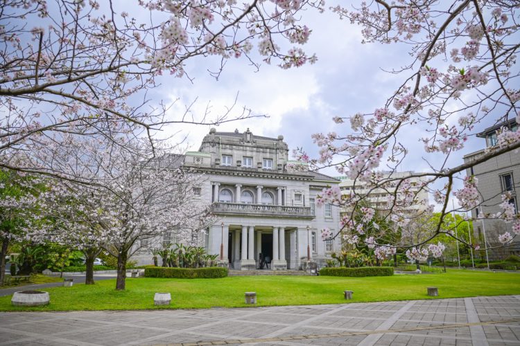 県政記念館