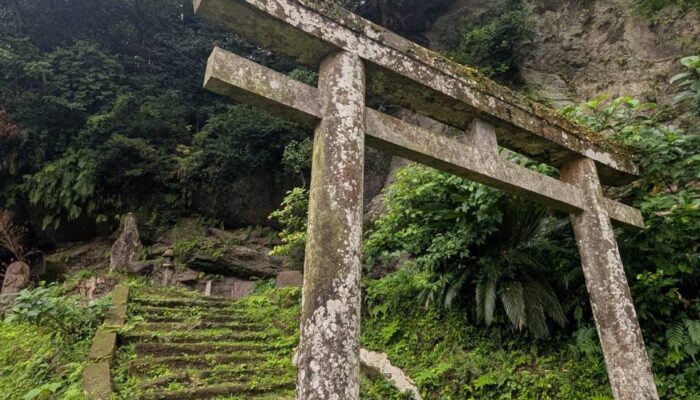 宝満寺跡 <br>～大自然と石仏の美しい融合～