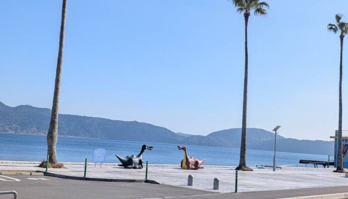イッシー像 <br>~謎の生物に出会えた気分!〜